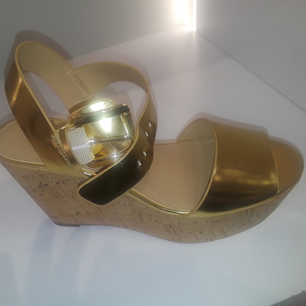 Meet your Posher, Nelly